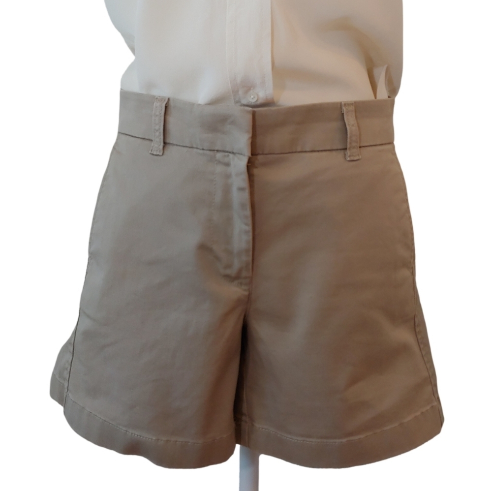 J. Crew 5" Khaki Cotton Stretch Chino Shorts in Women's Size 4 - Picture 6 of 17